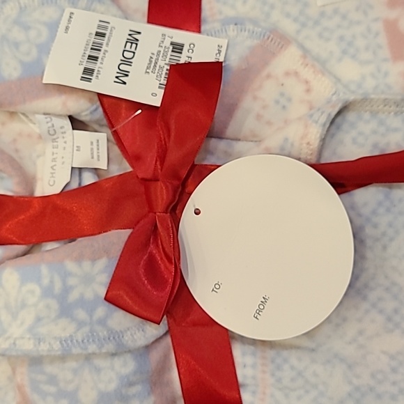 Character Club ready to gift 2 peice fleece pastel Pajamas - Picture 7 of 7